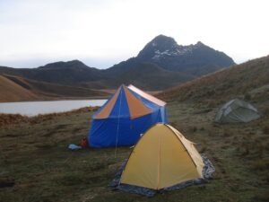 trekking cotopaxi ecuador