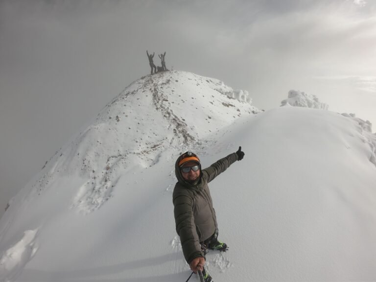 summit iliniza sur