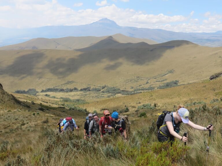 caminata pasochoa ecuador