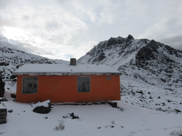refugio del iliniza