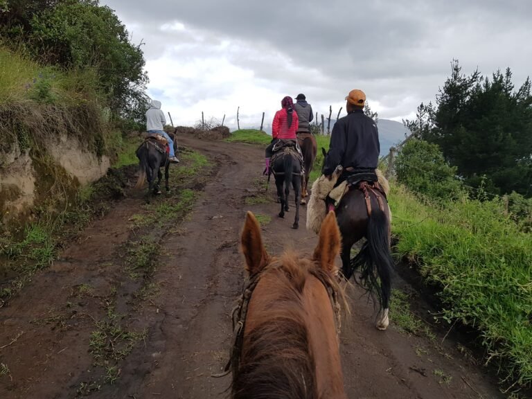 cabalgatas cerca de quito