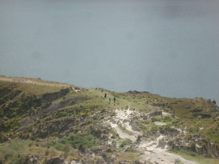 laguna y cráter del quilotoa