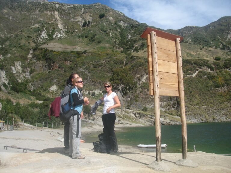 ecuador cheap tours