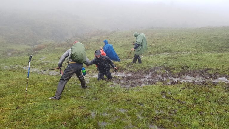 trekking ecuador